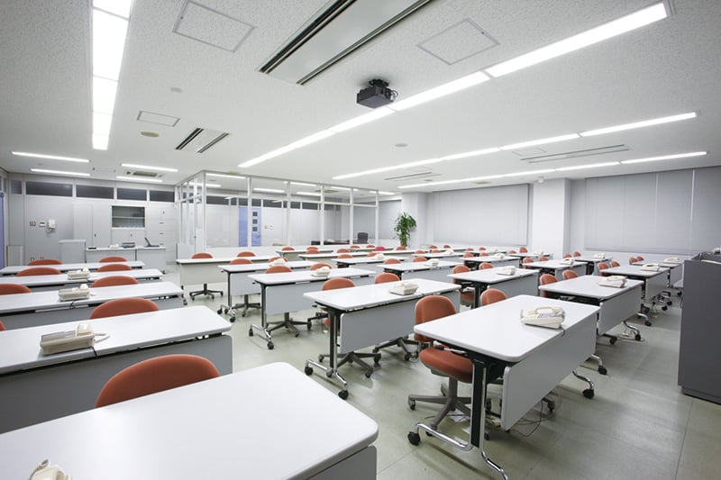 秘書実務実習室：2F