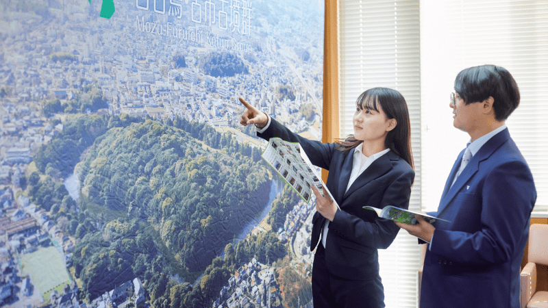 データサイエンスを用いて社会課題を見つけ、その解決に繋がる知識と技術を学びます。